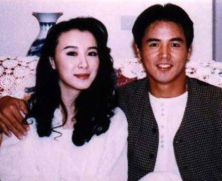 1998年,林瑞阳为张庭与曾哲贞离婚,今50岁曾哲贞怎样了