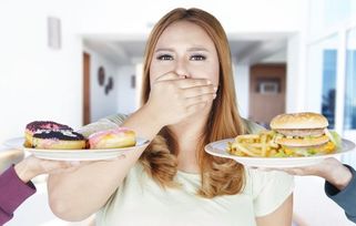 控制饮食、勤加锻炼，为何体重却越减越高(为什么锻炼体重轻了)