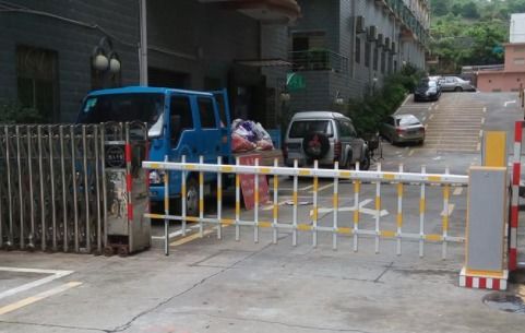 停车场道闸学习按钮开关打开会自动熄灭吗(停车场道闸开关)