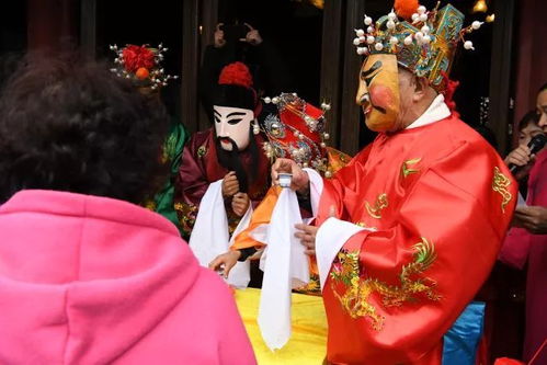 今天,山塘街迎来了 财神爷 ,赶紧来围观 