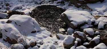 冰雪银洞侠 