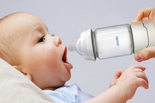 婴儿不用奶瓶怎么办？宝宝不用奶瓶喝奶怎么办