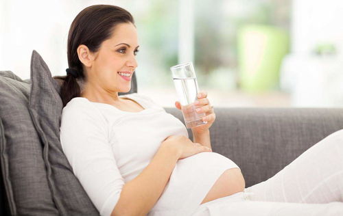 孕妇的这三种坏习惯,很容易导致羊水浑浊