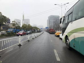 西安回民街哪有免费的停车位 (西安市免费货车停车场地址)