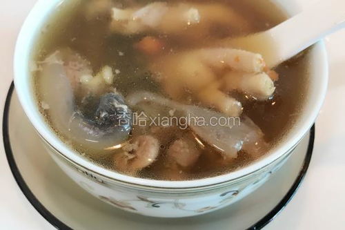 淮杞炖水鱼汤的做法
