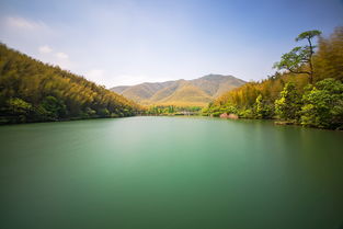 两山夹水的风光怎样拍摄好看(两山夹一水的地形风水)