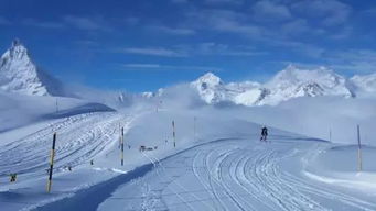 人工是怎么降雪的(人工是怎样降雪的)