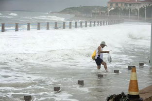 紧急预警 又一个台风要来 海边风大浪急 9级风 暴雨马上到青岛,还连下3天
