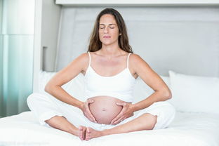 原创孕晚期，孕妇肚皮发“紧”，可能由于这3个“原因”，早知早好