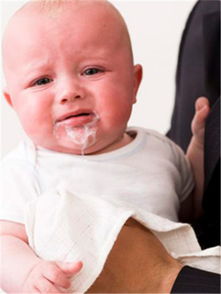 孩子吐了還能吃母乳嗎,寶寶嘔吐可以喝母乳嗎
