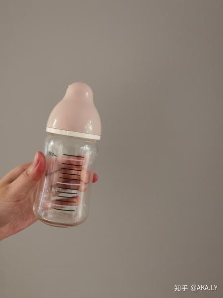 新生儿用什么牌子的奶瓶好(婴儿奶瓶什么牌子最好)