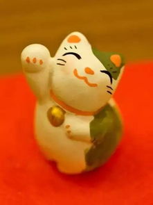 日本招财猫举左 右手的寓意你都知道吗 