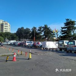 广州东海湾酒家停车场免费吗,从芳村地铁c出口到东海湾酒店怎么走