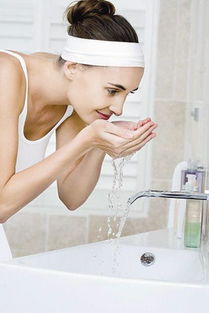 超八成女性洗脸方法都有错误 洗脸六步走不长皱纹 