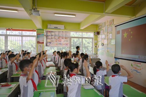 开启新学期 放飞新梦想 我市中小学校和幼儿园开学见闻 