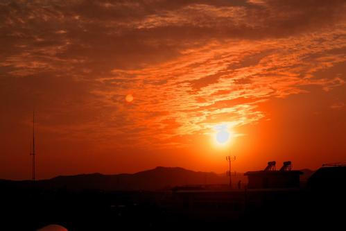 如何拍摄一张色彩真实的日出 落日风景照 