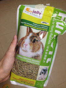这个兔粮,上面写著幼兔每天可以吃一小把,就是30 50克,既是多少粒呢 