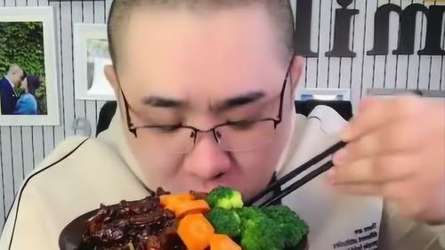 自己在家吃点 肘子饭 ,满足自己大口吃肉的愿望 