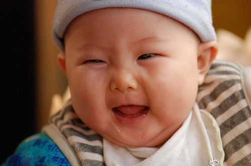 笑脸宝宝 孩子们开心的笑脸的优美描述