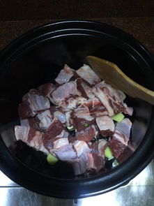 红烧牛肉的做法 红烧牛肉怎么做 懒猫胖胖哒的菜谱 