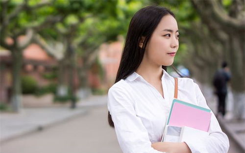 我是已婚女,回趟娘家后,老公在家居然穿错一只袜子而错失升职