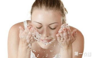洗脸是加什么可以美白,洗脸水里加什么可以改善皮肤变白