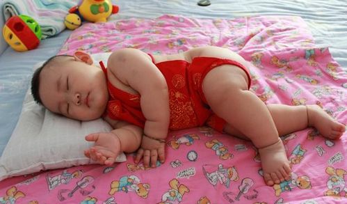 孩子的 睡姿 能暗示不同性格 如果你家娃是第二种,就偷着乐吧