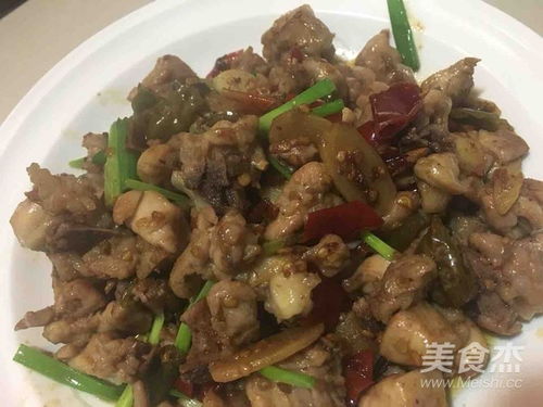 泡椒炒鸡腿的做法大全