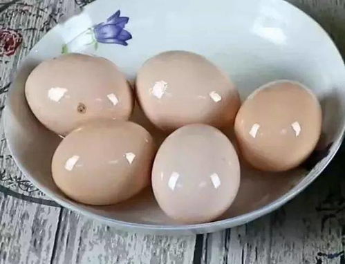 鸡蛋别放冰箱里保存了 教你2个 土方法 ,鸡蛋放更久更新鲜