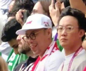 陈奕迅看世界杯对外国人竖中指,了解原委后网友一边倒支持