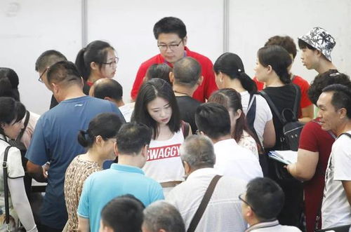 选对学校,开挂人生 半岛这场高招会火爆青岛 上百所院校为考生出谋献策