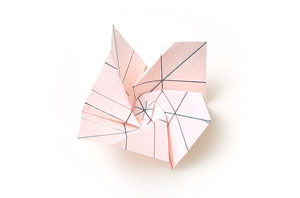 怎么折标准的玫瑰花蕾 玫瑰花蕾折纸大全图解 6