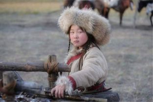 母亲妻子先后遭仇家抢夺,成吉思汗颁布一律法,从此蒙古姑娘获救 