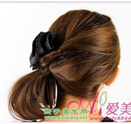 韩式马尾辫发型的扎法 8
