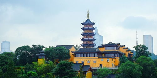 鸡鸣寺门票 鸡鸣寺旅游攻略 南京鸡鸣寺攻略 地址 图片 门票价格 