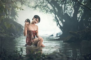 梦见女人在河里洗澡是什么意思梦到女人在河里洗澡好不好(梦见自己和女人在河里洗澡是什么意思)