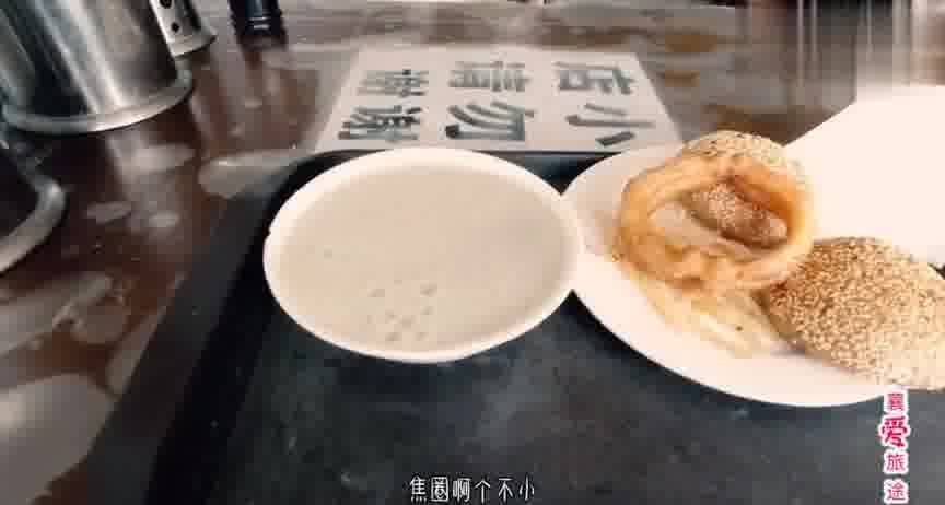 北京人为啥爱喝豆汁,为啥口感不如从前,小店里才有老北京的味道 