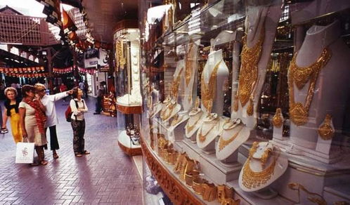 迪拜到底有多 土豪 中国游客 买黄金感觉好像买颗白菜一样