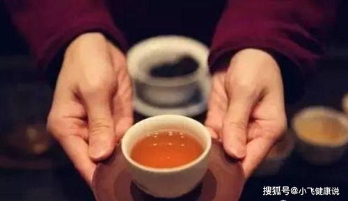 不管男女,不可长期如此喝茶,伤害肾功能