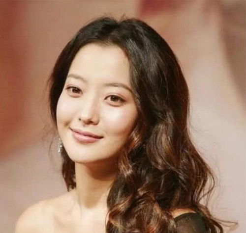 42岁金喜善晒照颜值在线无皱纹, 韩国第一美女 容颜未老