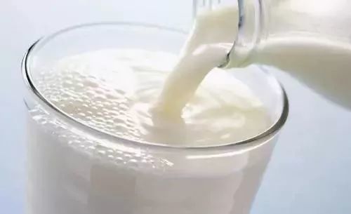 喝牛奶也有讲究丨教乙肝患者如何正确补充蛋白质