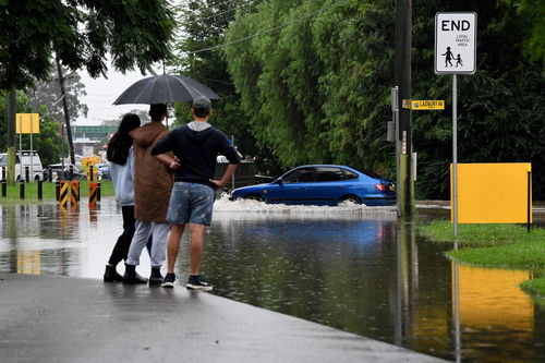 澳大利亚东部遭遇罕见暴雨洪灾