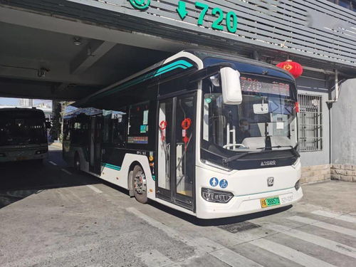 调整班次增加配车,上海久事公交 浦东公交为开学季做好准备