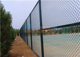 供应优质公园球场铁丝网高围栏 厂家直销 价格低