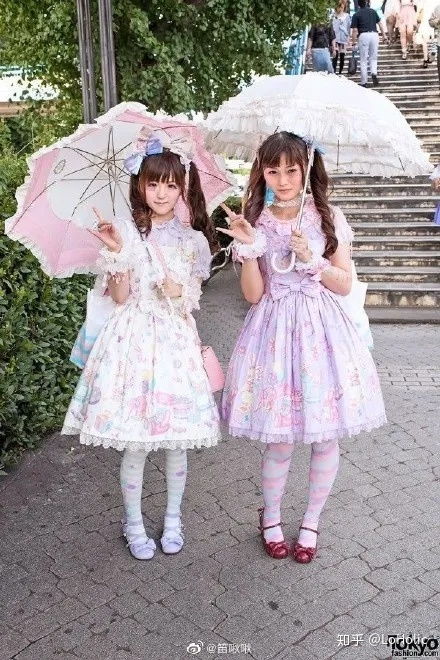 和好姐妹一起双子的Lolita 见证亲密约定的lo装搭配方法 