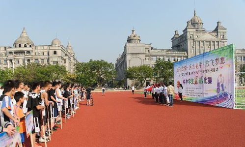 小比赛 高规格 金牛区中小学生篮球赛国际裁判 助阵 