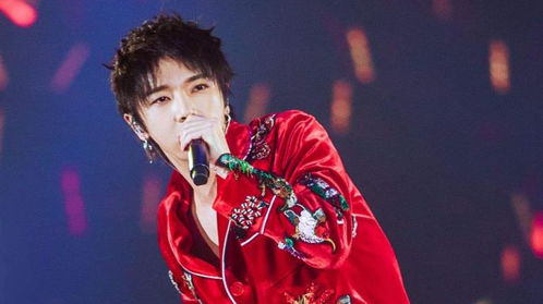 华语男歌手榜单出炉,周深仅排第二,华晨宇第八,榜首第一惹争议