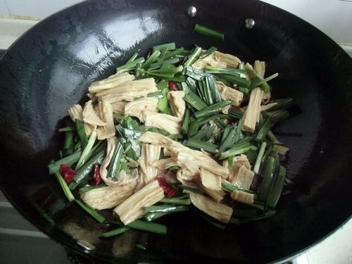 韭菜炒腐竹的做法 菜谱 