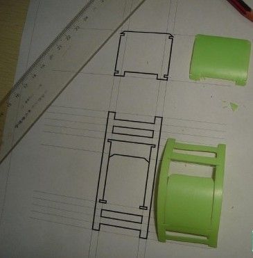 塑料瓶简单儿童手工制作不涂色教程 