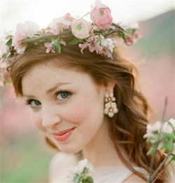 新娘花环发型图片欣赏 新娘如何打造花环发型